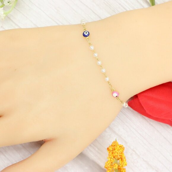 "Trendy Handmade Bracelet – A Thoughtful Gift for Girls & Women | UNVRC1398 - Picture 2 of 10